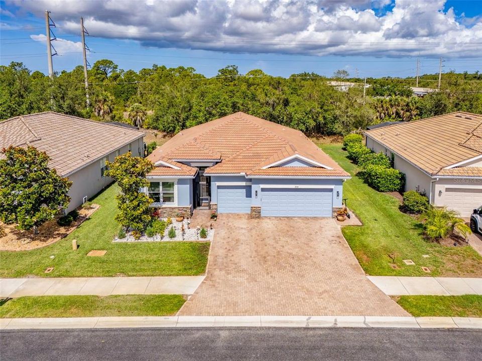 Active With Contract: $555,000 (4 beds, 3 baths, 2260 Square Feet)