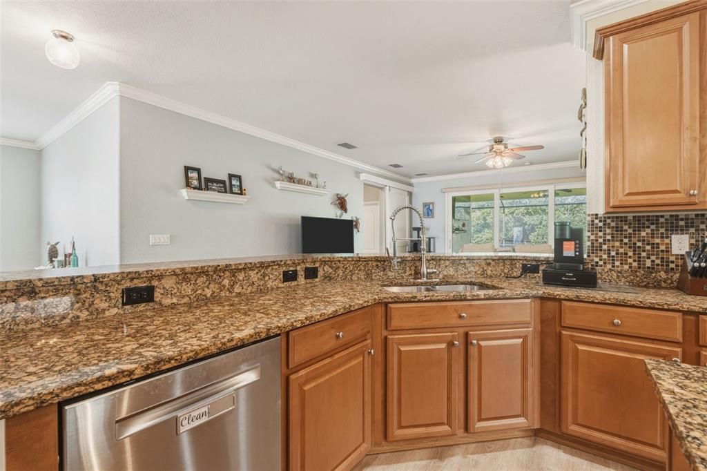 Active With Contract: $555,000 (4 beds, 3 baths, 2260 Square Feet)