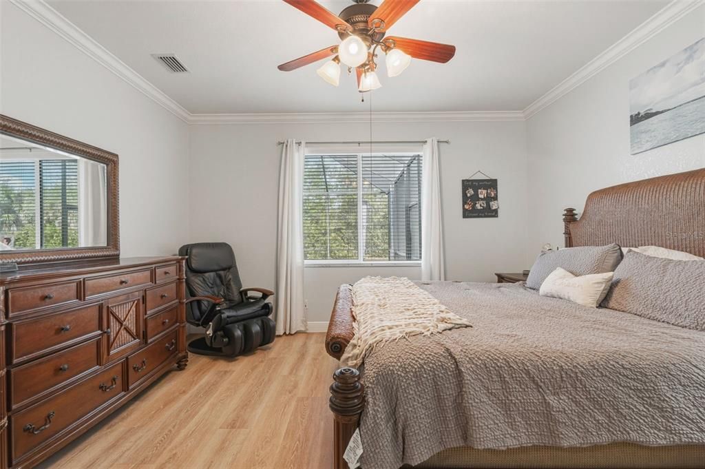Active With Contract: $555,000 (4 beds, 3 baths, 2260 Square Feet)