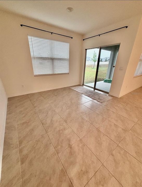 En Venta: $394,990 (3 camas, 2 baños, 1651 Pies cuadrados)