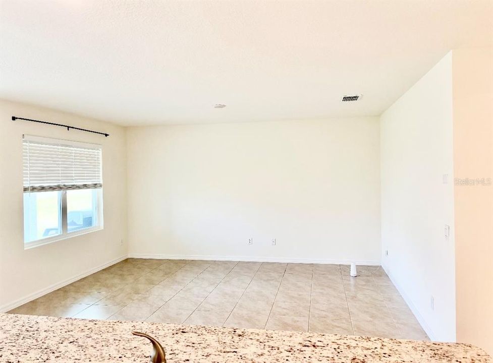 En Venta: $394,990 (3 camas, 2 baños, 1651 Pies cuadrados)