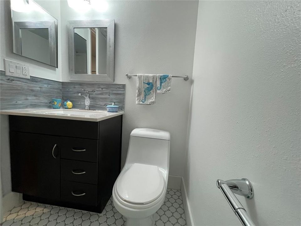 В аренду: $1,800 (2 спален, 2 ванн, 1054 Квадратных фут)