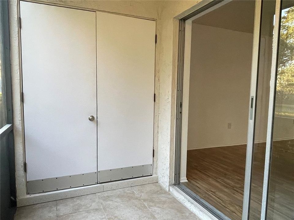 В аренду: $1,800 (2 спален, 2 ванн, 1054 Квадратных фут)