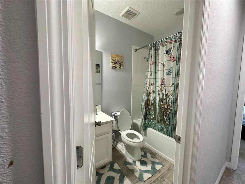 For Rent: $2,350 (3 beds, 3 baths, 1724 Square Feet)