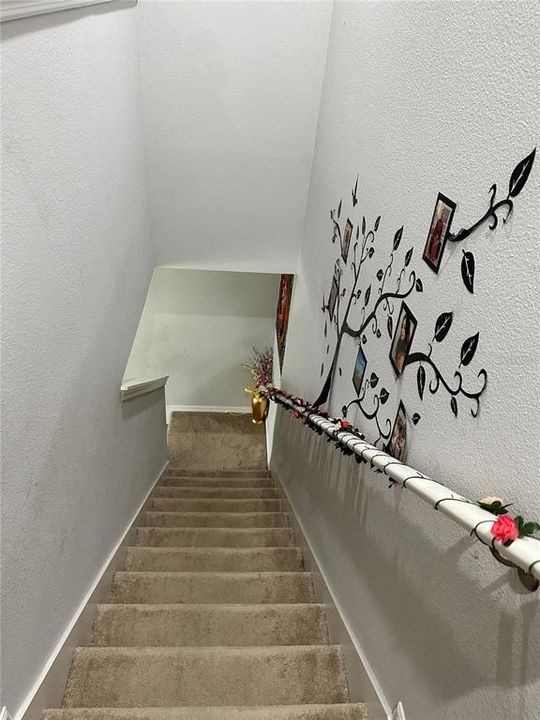 For Rent: $2,350 (3 beds, 3 baths, 1724 Square Feet)