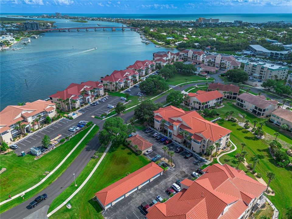 For Sale: $324,900 (2 beds, 2 baths, 1355 Square Feet)