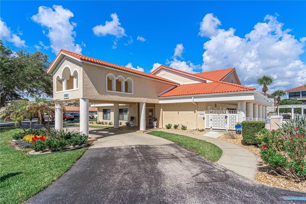 For Sale: $324,900 (2 beds, 2 baths, 1355 Square Feet)