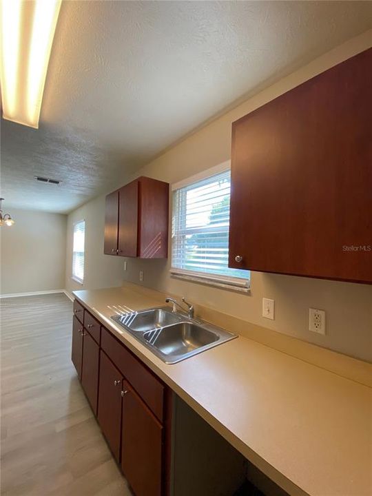 For Rent: $1,449 (3 beds, 2 baths, 1144 Square Feet)