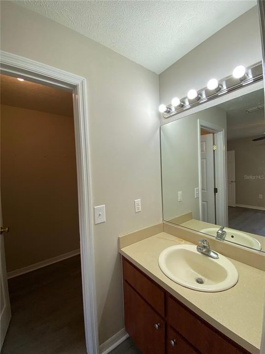 For Rent: $1,449 (3 beds, 2 baths, 1144 Square Feet)