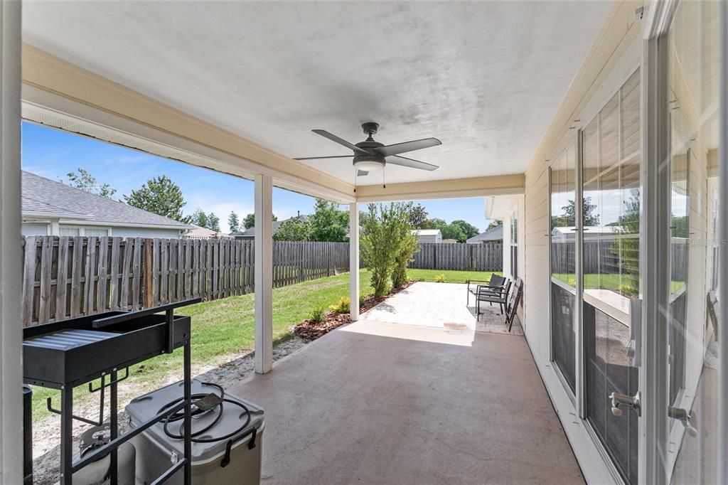 For Sale: $333,000 (3 beds, 2 baths, 1692 Square Feet)