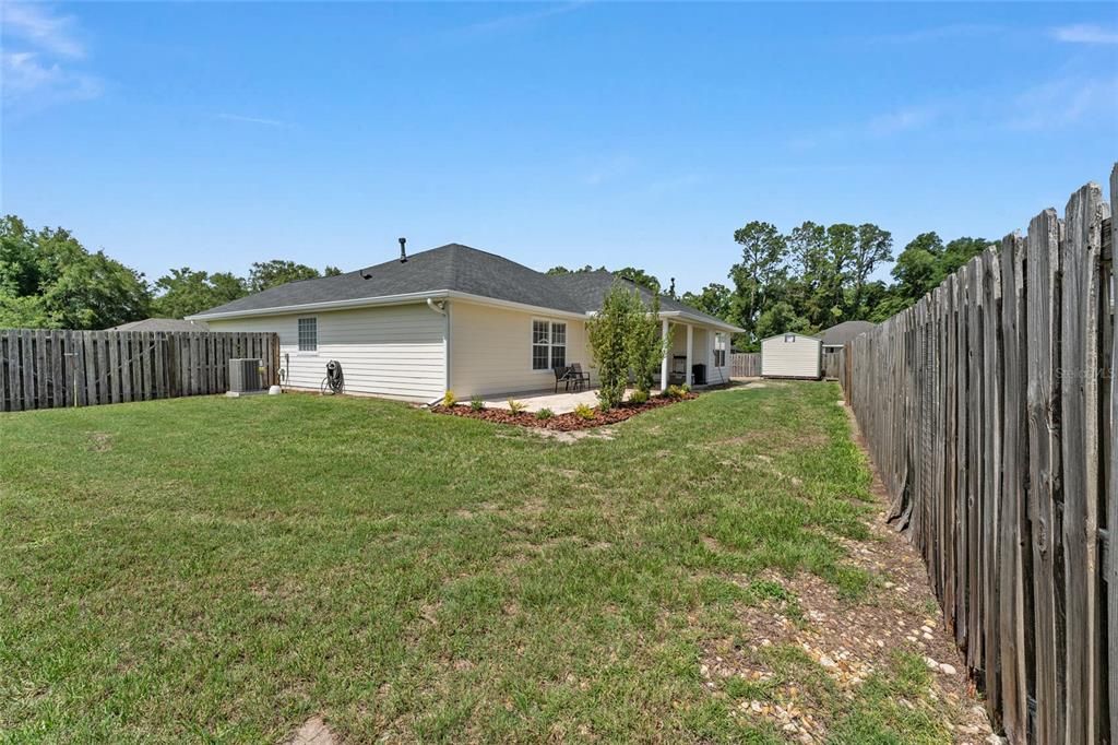 For Sale: $333,000 (3 beds, 2 baths, 1692 Square Feet)