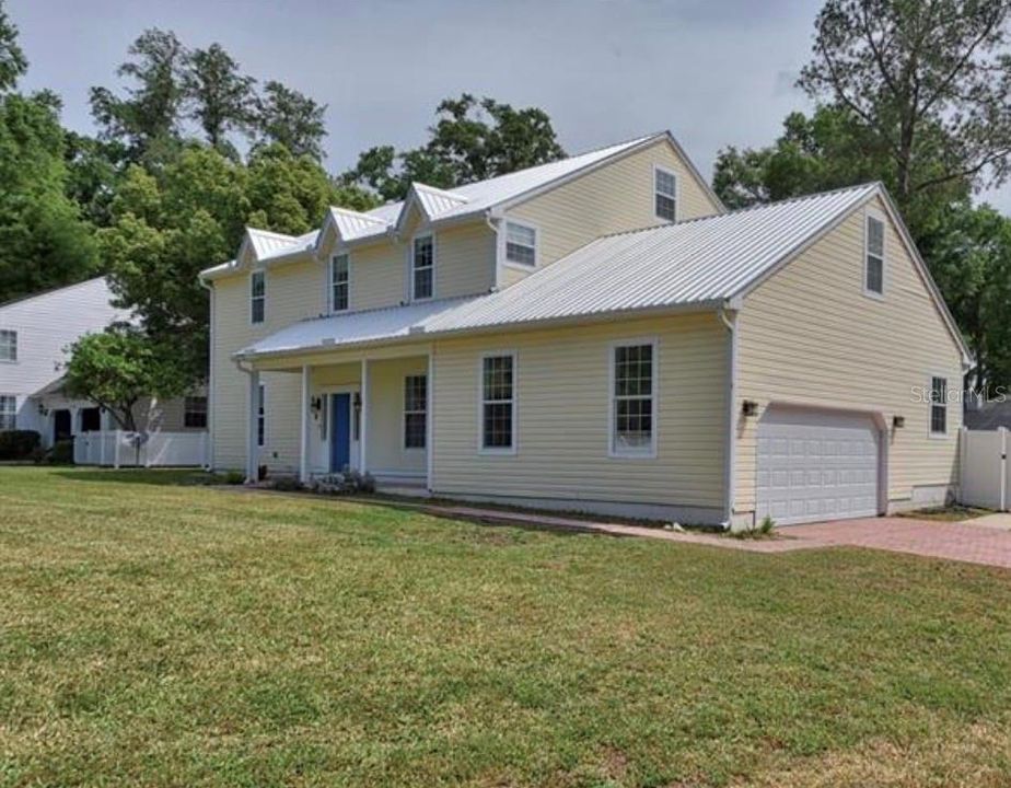 For Sale: $675,000 (5 beds, 3 baths, 3341 Square Feet)