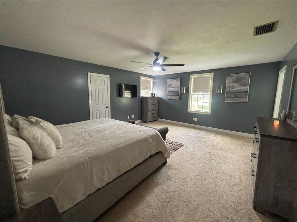 For Sale: $675,000 (5 beds, 3 baths, 3341 Square Feet)