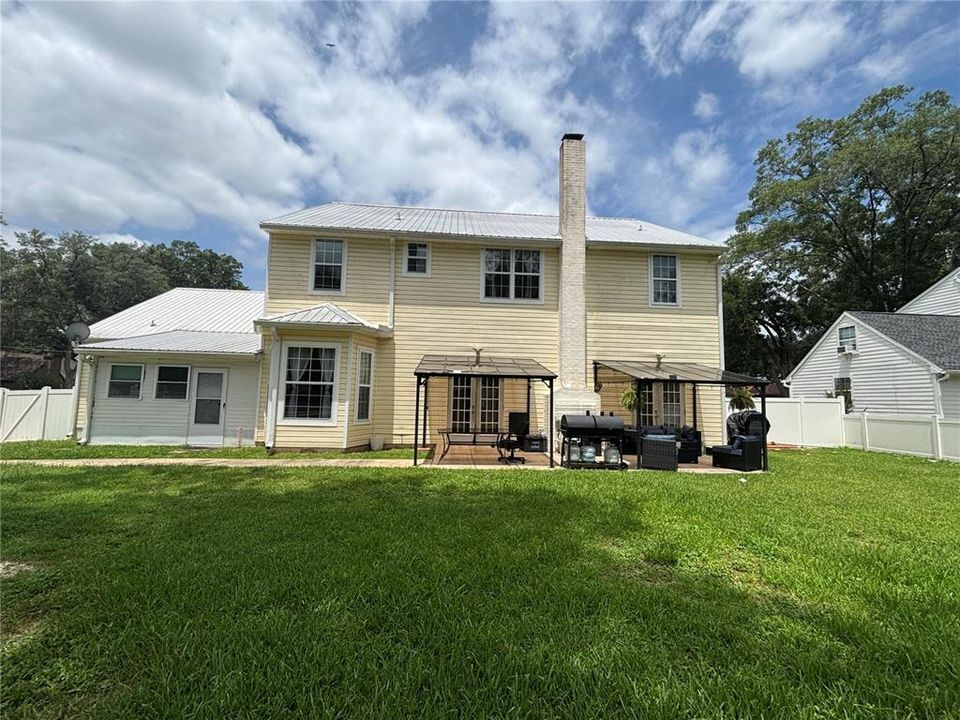For Sale: $675,000 (5 beds, 3 baths, 3341 Square Feet)