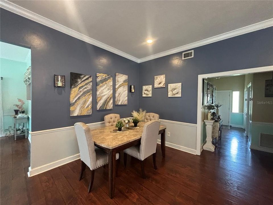 For Sale: $675,000 (5 beds, 3 baths, 3341 Square Feet)