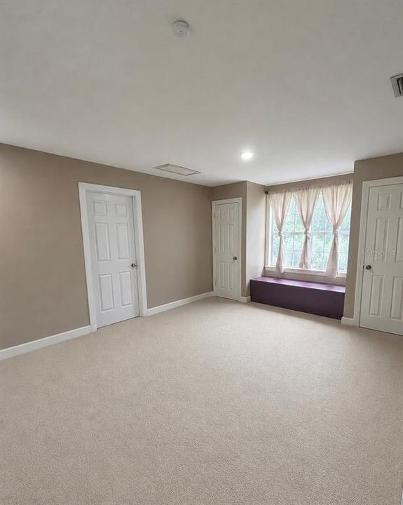 For Sale: $675,000 (5 beds, 3 baths, 3341 Square Feet)