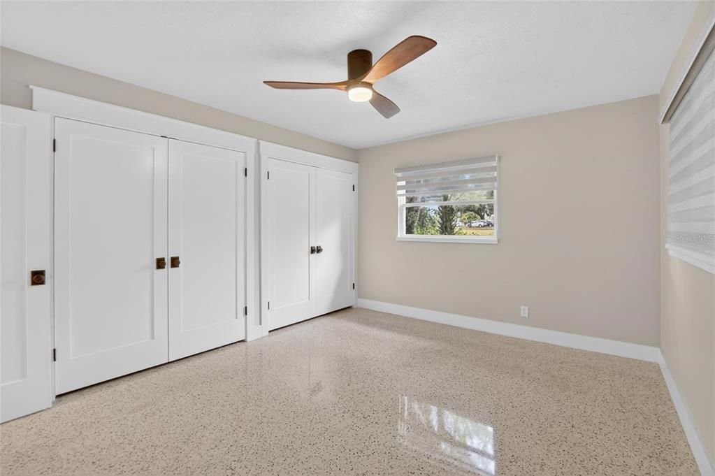 For Sale: $599,000 (3 beds, 2 baths, 1924 Square Feet)