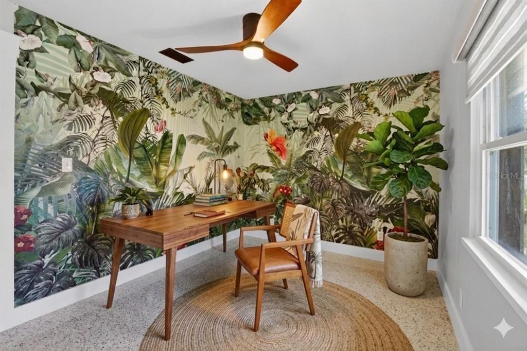 For Sale: $599,000 (3 beds, 2 baths, 1924 Square Feet)