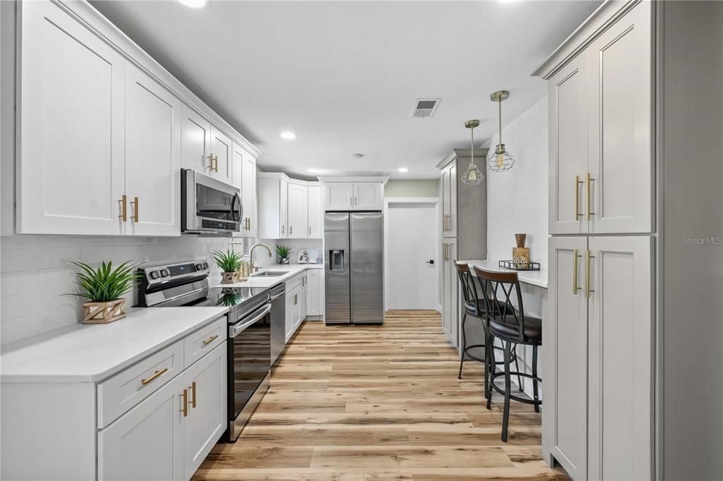 For Rent: $4,100 (4 beds, 2 baths, 1764 Square Feet)