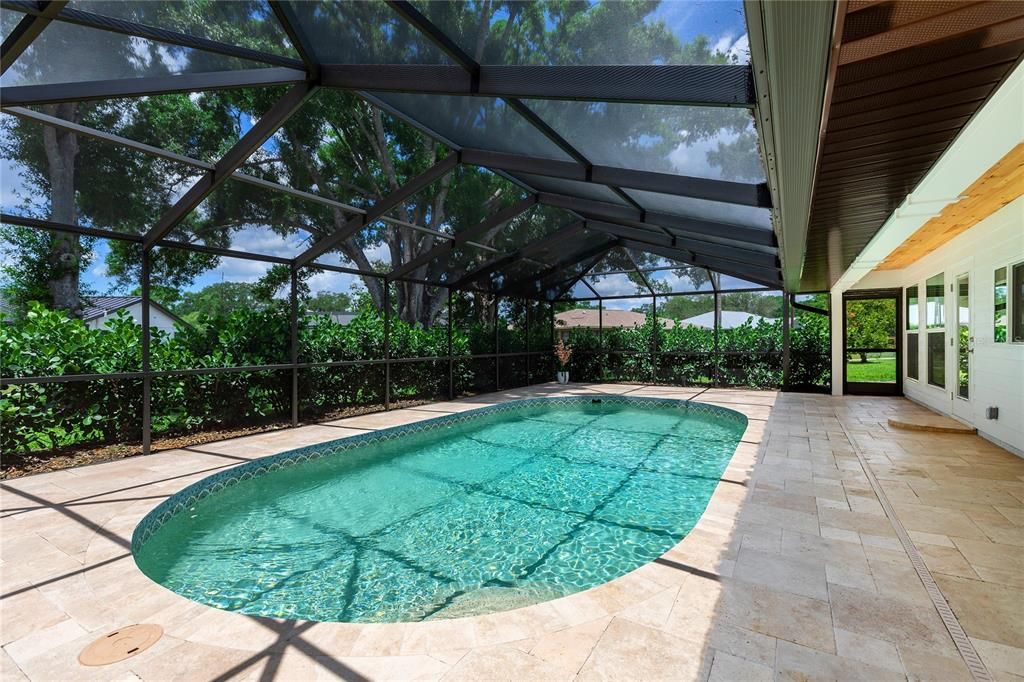For Sale: $1,275,000 (3 beds, 2 baths, 3292 Square Feet)