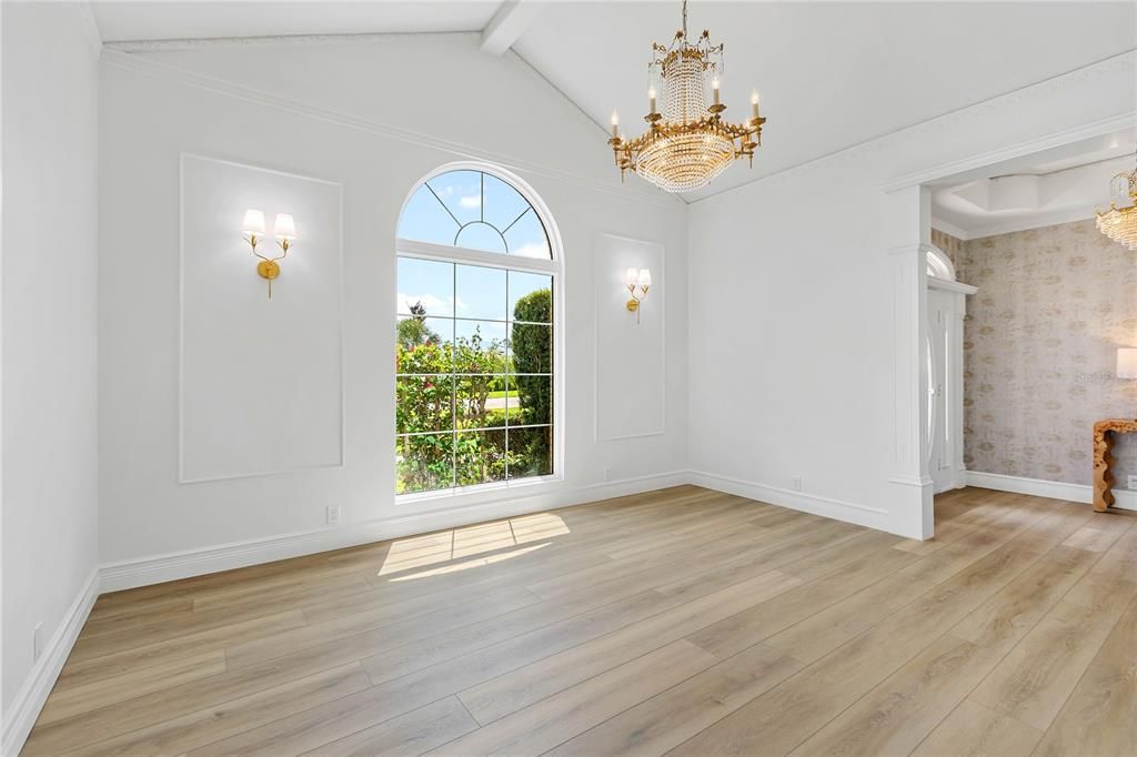 For Sale: $1,275,000 (3 beds, 2 baths, 3292 Square Feet)