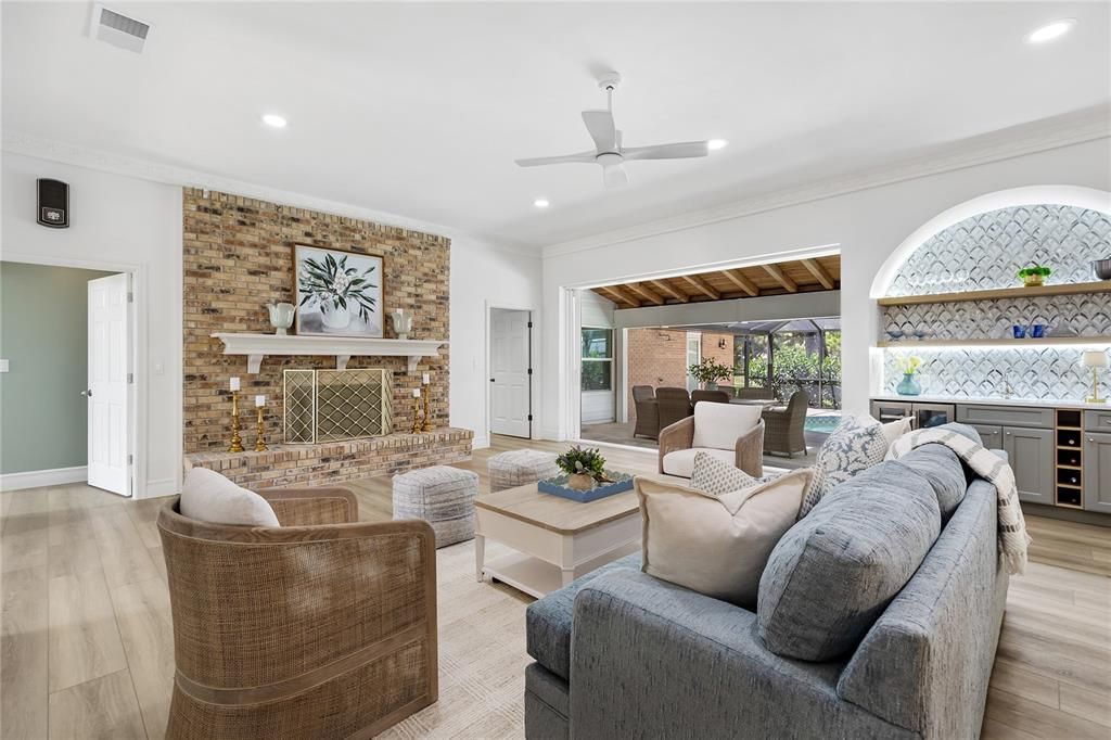 For Sale: $1,275,000 (3 beds, 2 baths, 3292 Square Feet)