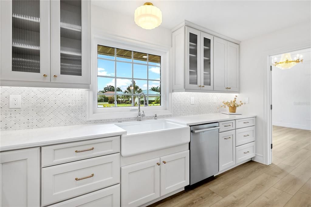 For Sale: $1,275,000 (3 beds, 2 baths, 3292 Square Feet)
