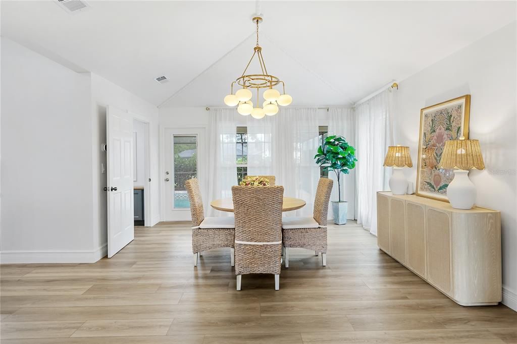 For Sale: $1,275,000 (3 beds, 2 baths, 3292 Square Feet)