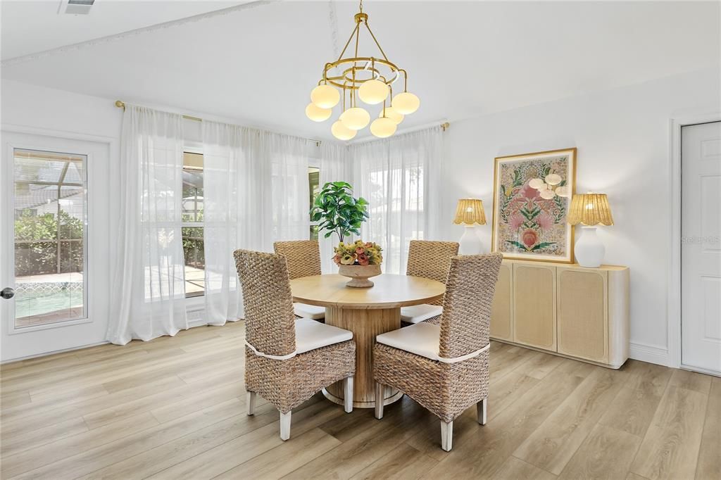 For Sale: $1,275,000 (3 beds, 2 baths, 3292 Square Feet)
