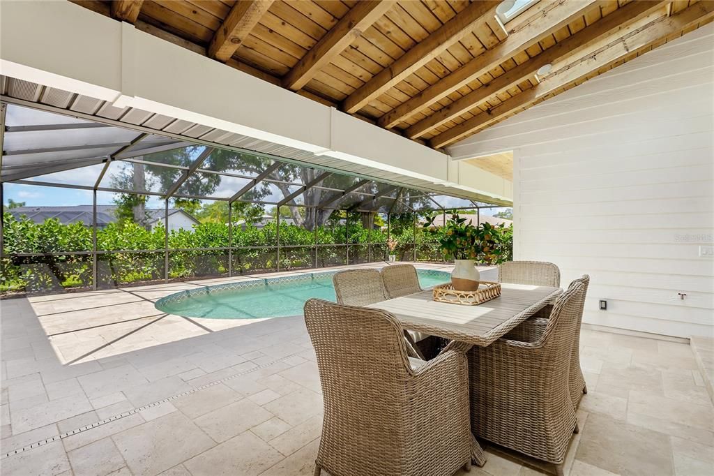 For Sale: $1,275,000 (3 beds, 2 baths, 3292 Square Feet)