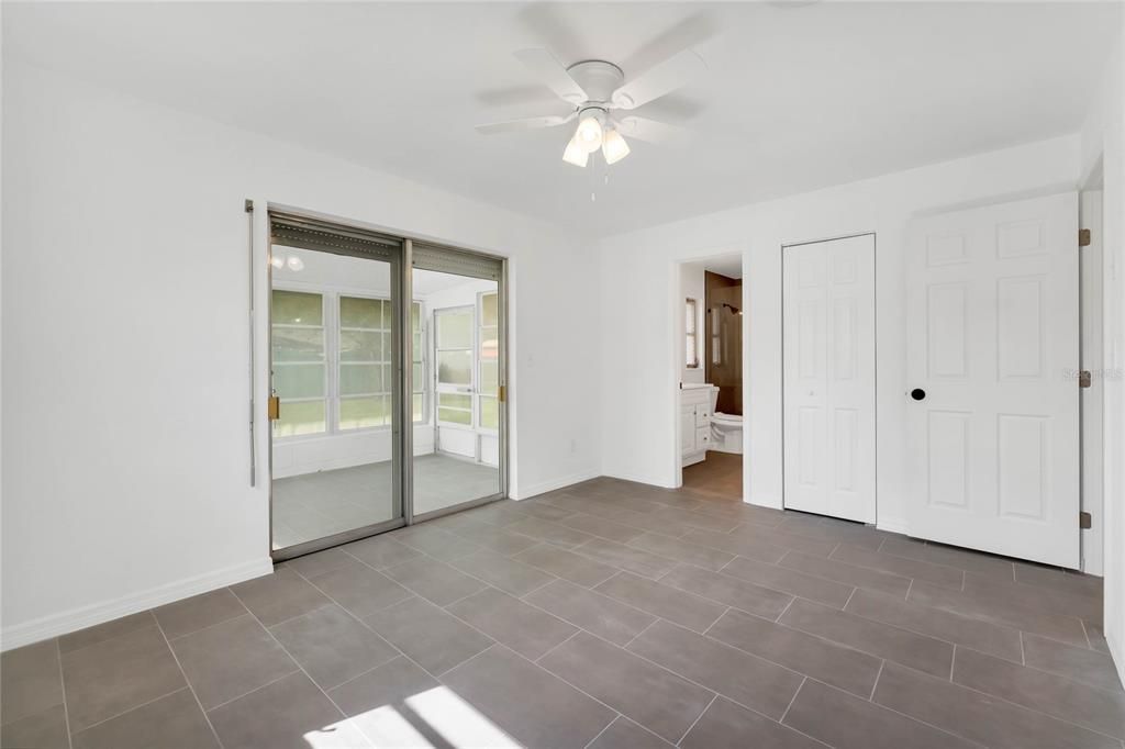 For Rent: $2,200 (3 beds, 2 baths, 1652 Square Feet)