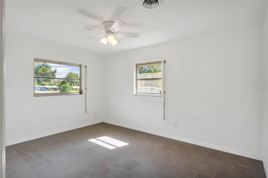 For Rent: $2,200 (3 beds, 2 baths, 1652 Square Feet)