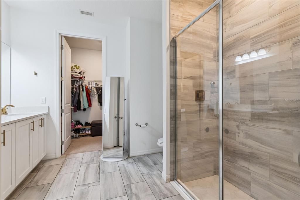 For Rent: $2,900 (4 beds, 2 baths, 1890 Square Feet)