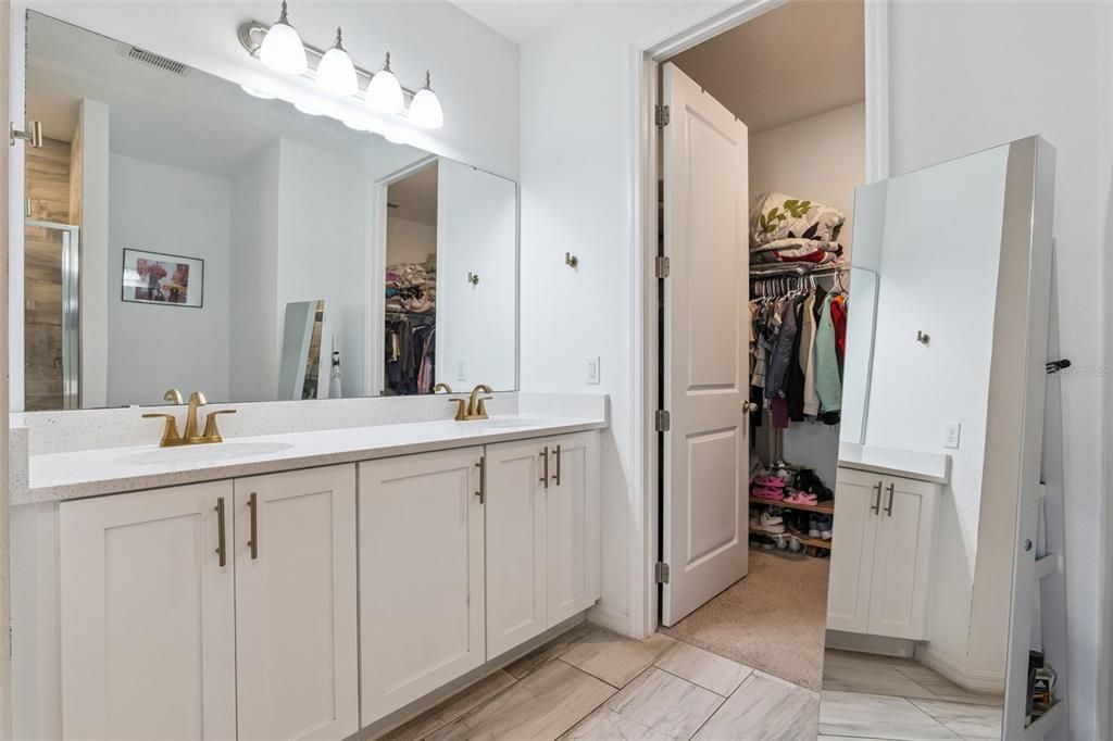 For Rent: $2,900 (4 beds, 2 baths, 1890 Square Feet)