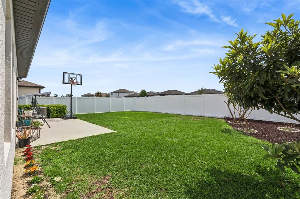 For Rent: $2,900 (4 beds, 2 baths, 1890 Square Feet)