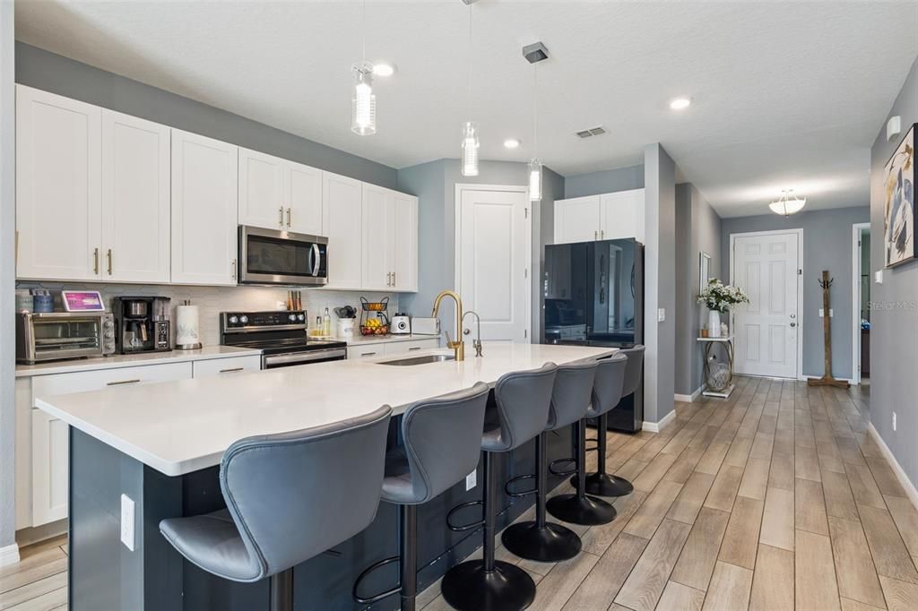 For Rent: $2,900 (4 beds, 2 baths, 1890 Square Feet)