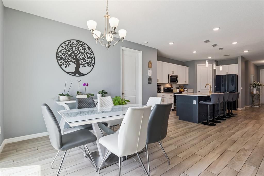 For Rent: $2,900 (4 beds, 2 baths, 1890 Square Feet)
