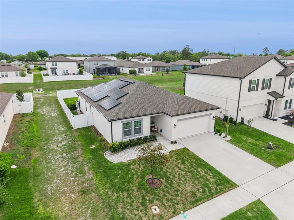 For Rent: $2,900 (4 beds, 2 baths, 1890 Square Feet)