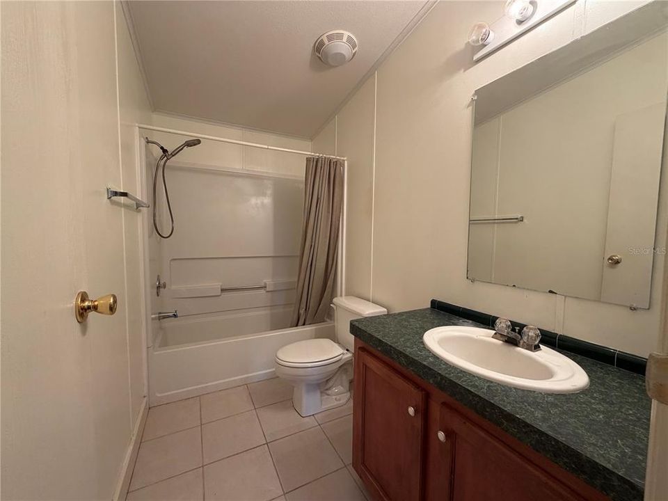Active With Contract: $350,000 (3 beds, 2 baths, 1800 Square Feet)