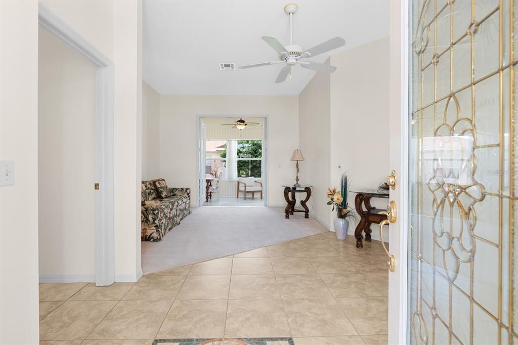 For Sale: $299,900 (2 beds, 2 baths, 1817 Square Feet)