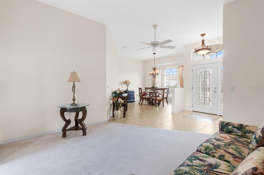 For Sale: $299,900 (2 beds, 2 baths, 1817 Square Feet)