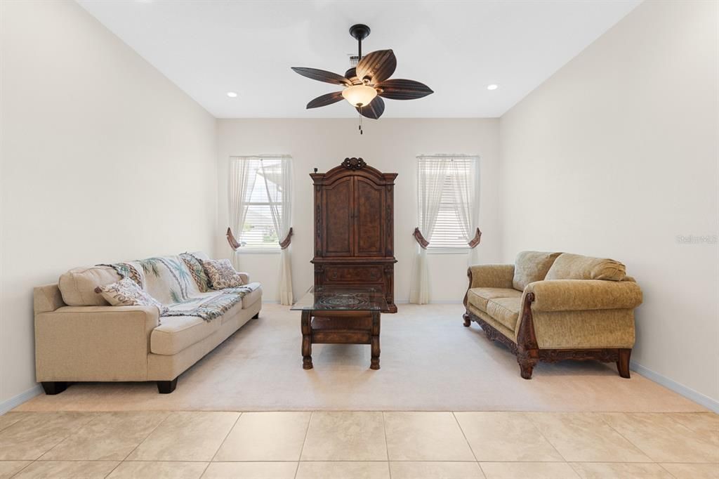 For Sale: $299,900 (2 beds, 2 baths, 1817 Square Feet)