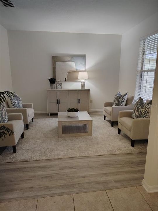 En Venta: $500,000 (4 camas, 2 baños, 2388 Pies cuadrados)