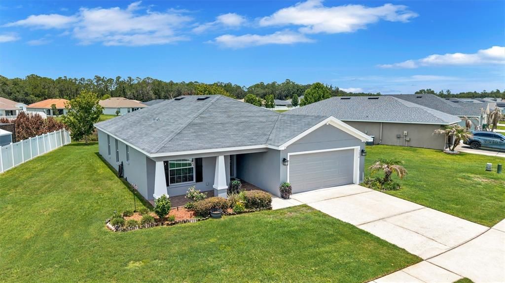 For Sale: $344,900 (4 beds, 2 baths, 1711 Square Feet)