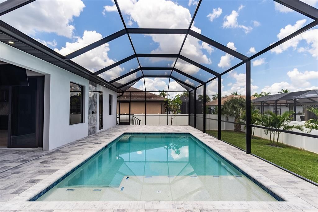 Active With Contract: $739,900 (3 beds, 3 baths, 2131 Square Feet)