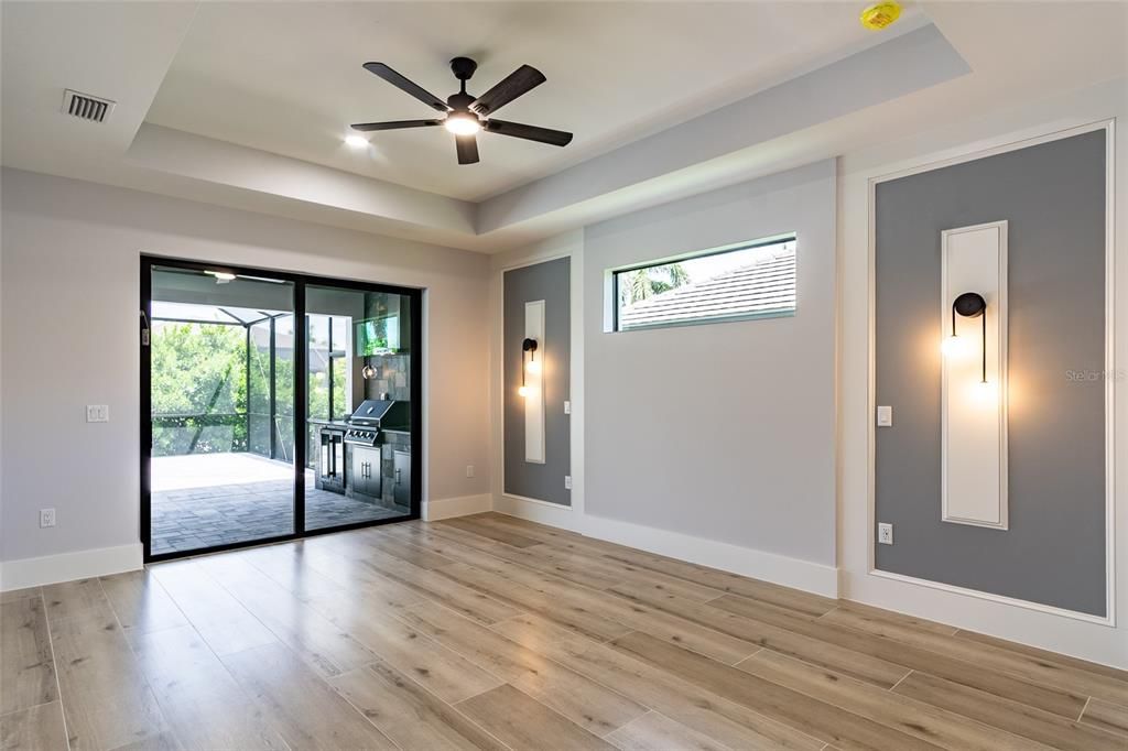 Active With Contract: $739,900 (3 beds, 3 baths, 2131 Square Feet)