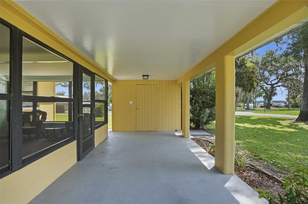 For Sale: $225,000 (2 beds, 1 baths, 784 Square Feet)