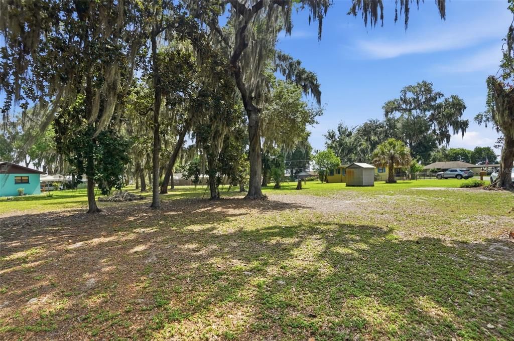 For Sale: $225,000 (2 beds, 1 baths, 784 Square Feet)