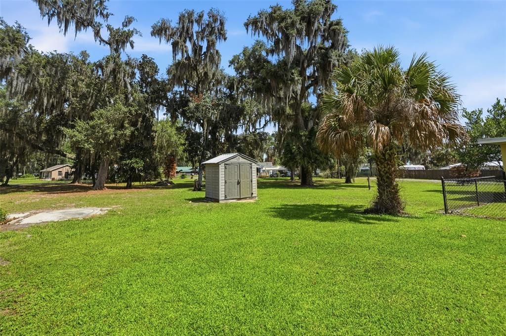 For Sale: $225,000 (2 beds, 1 baths, 784 Square Feet)