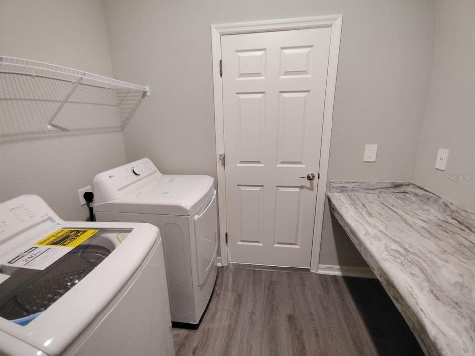 For Rent: $2,200 (4 beds, 2 baths, 2029 Square Feet)